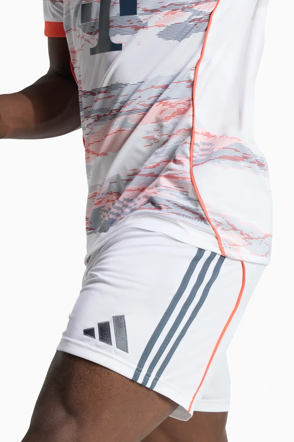 Шорты adidas FC Bayern 25/26 Away - белый