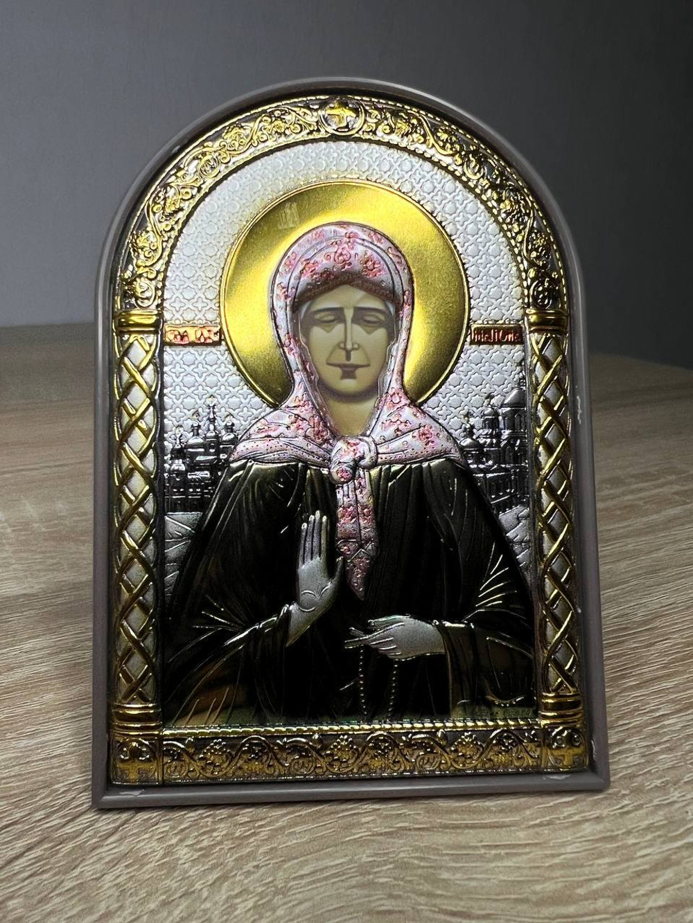 Матрона, икона арочная, пластик коричневый, эмаль 80х115