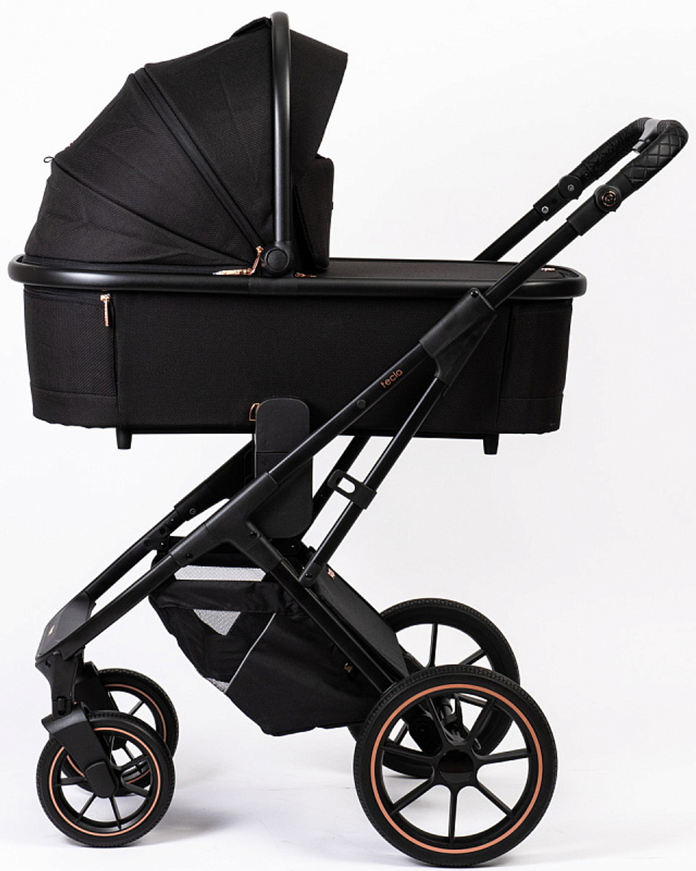 Детская коляска Peppy Tecla 3 в 1 с автокреслом First black Rose Black Черный