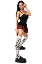 Белые гольфы с принтом в виде танцующих человечков (Цвет: белый)