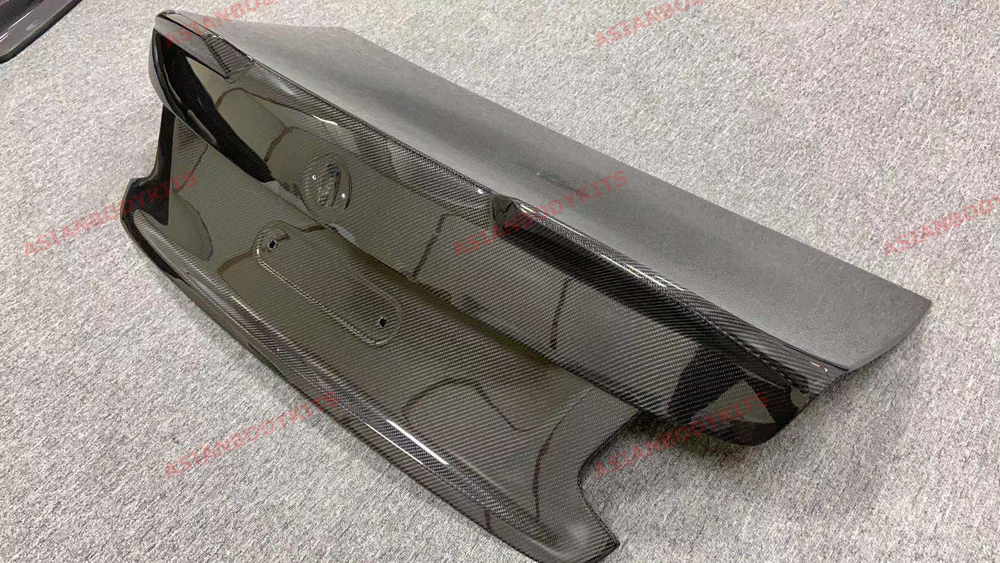 Карбоновая крышка багажника для BMW M2 F87 2016-2021 БМВ