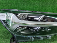 Фара правая Volvo XC40 1 (2017-2022) LED