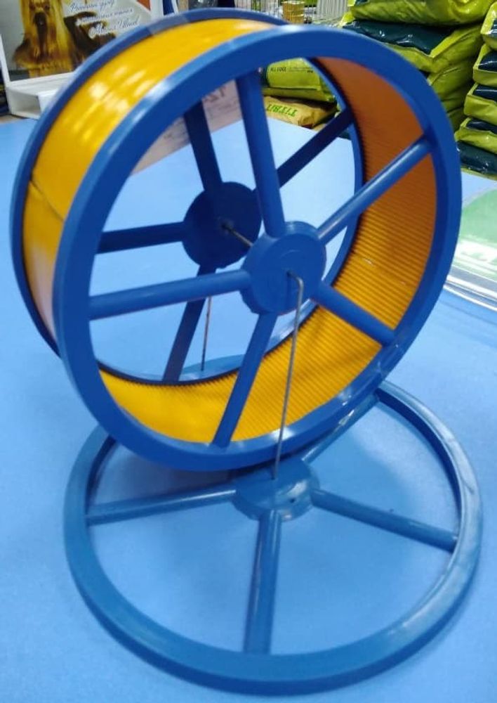 Колесо для хомяка пластиковое на подставке 15 см