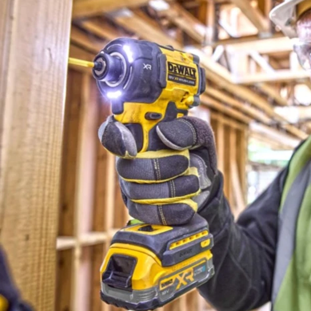 DeWalt DCF870NT аккумуляторный импульсный шуруповерт (без АКБ и ЗУ) DCF870NT-XJ