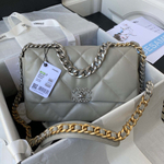 Chanel 19 Large 30 cm