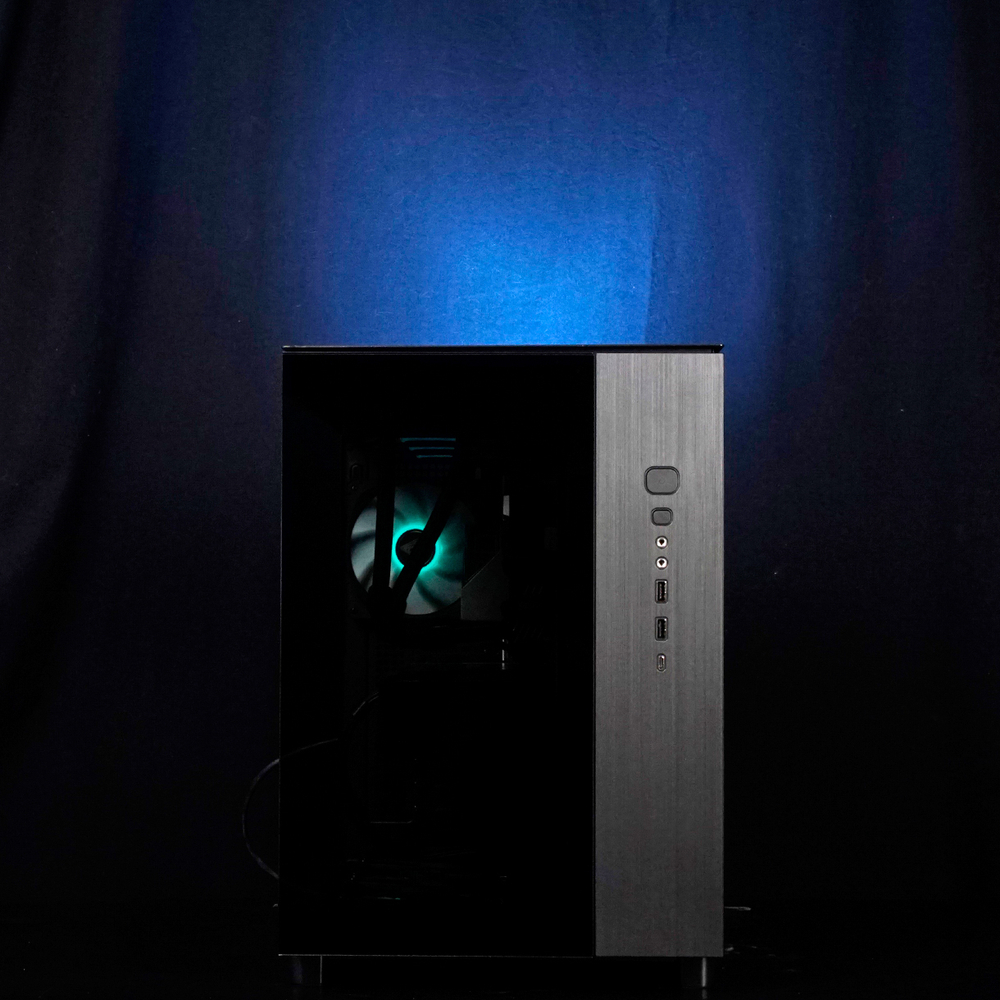 i7 13700KF + RTX 5070 Ti 16Gb