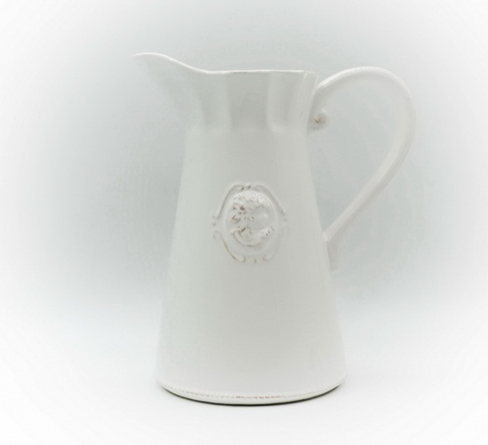 Графин с ручкой. Цвет: молочный.