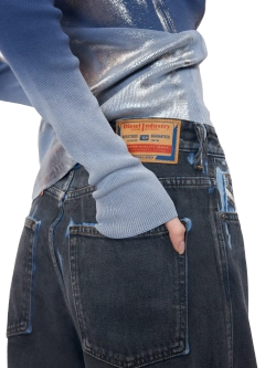 Джинсы W DIESEL