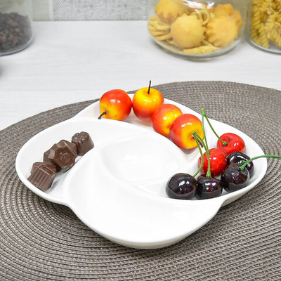 Менажница 5-ти секционная белая, форма цветок 22*3см, фарфор