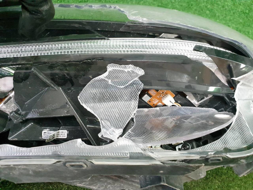 Битая Фара левая Kia Sorento 3 UM Prime (2017-2020) LED