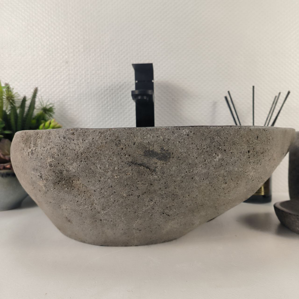 Раковина из речного камня RS-65174 44*34*15 0861
