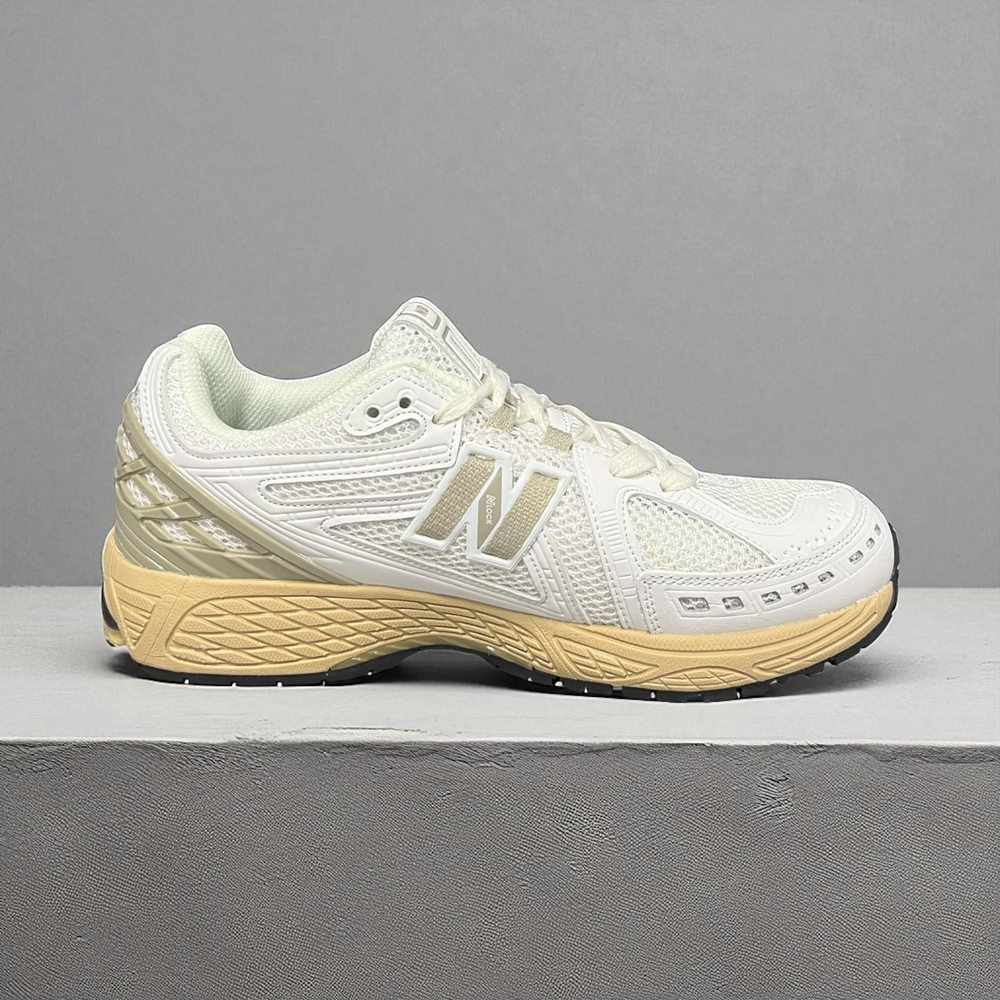 New Balance 1906R • White Cream Beige
