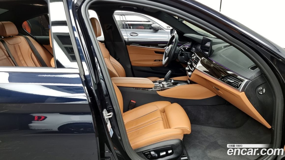 BMW 5 Series (G30) 520i M Sports (11.2021)