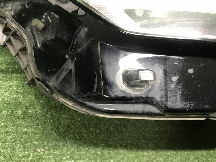 Фара правая Volvo XC90 2 (2014-2019) LED