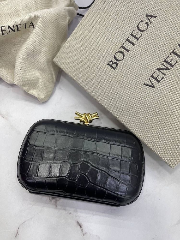 Клатч Bottega Veneta 20 см