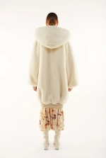 Мeховая куртка «Снежок», молочный