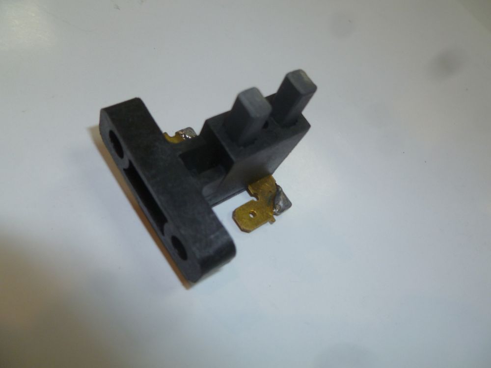 Щеткодержатель с щетками SDG6500/Carbon brush