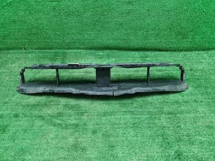 Воздуховод радиатора нижний BMW 7er G11 (19-22)