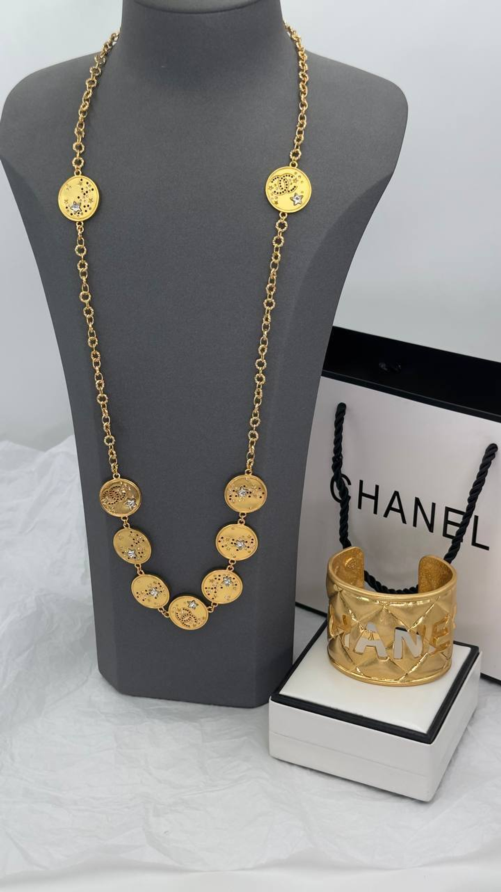 Колье CHANEL