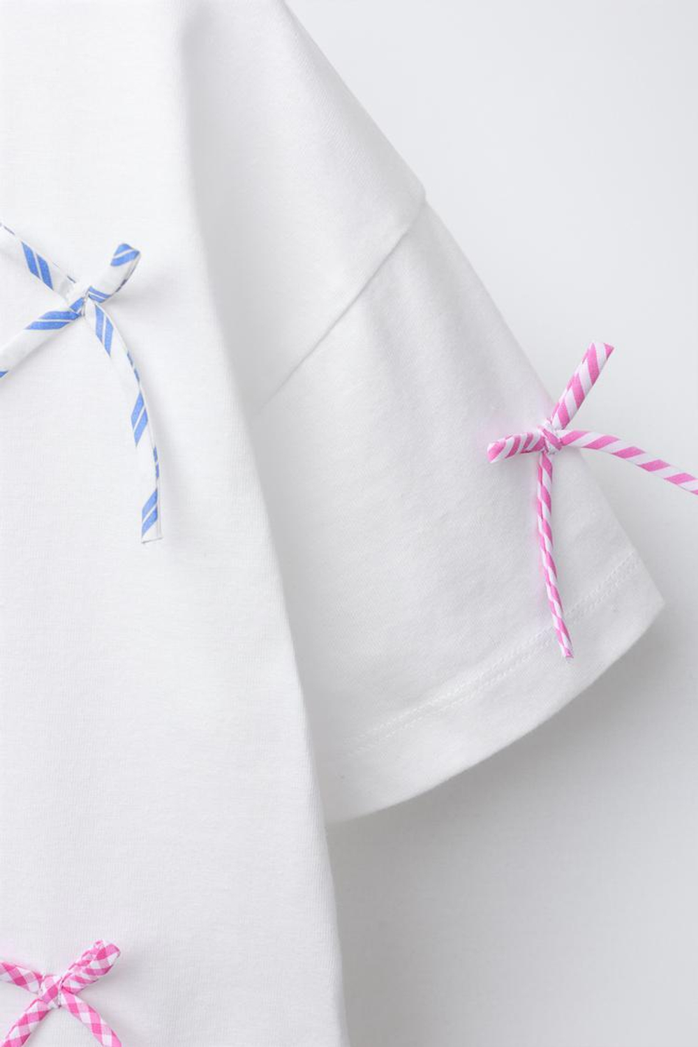 ZARA ФУТБОЛКА С БАНТИКАМИ, БЕЛЫЙ