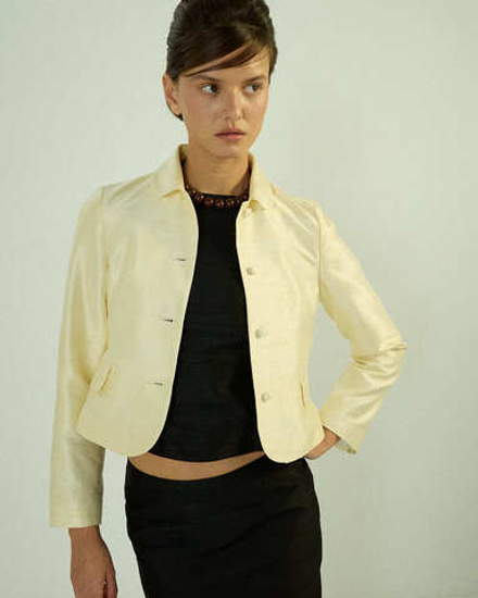 Almas Top in black