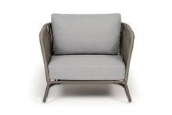 "Багамы" кресло плетеное из роупа, каркас алюминий бежево-серый (RAL7006) муар, роуп серо-коричневый 23мм, ткань светло-серая