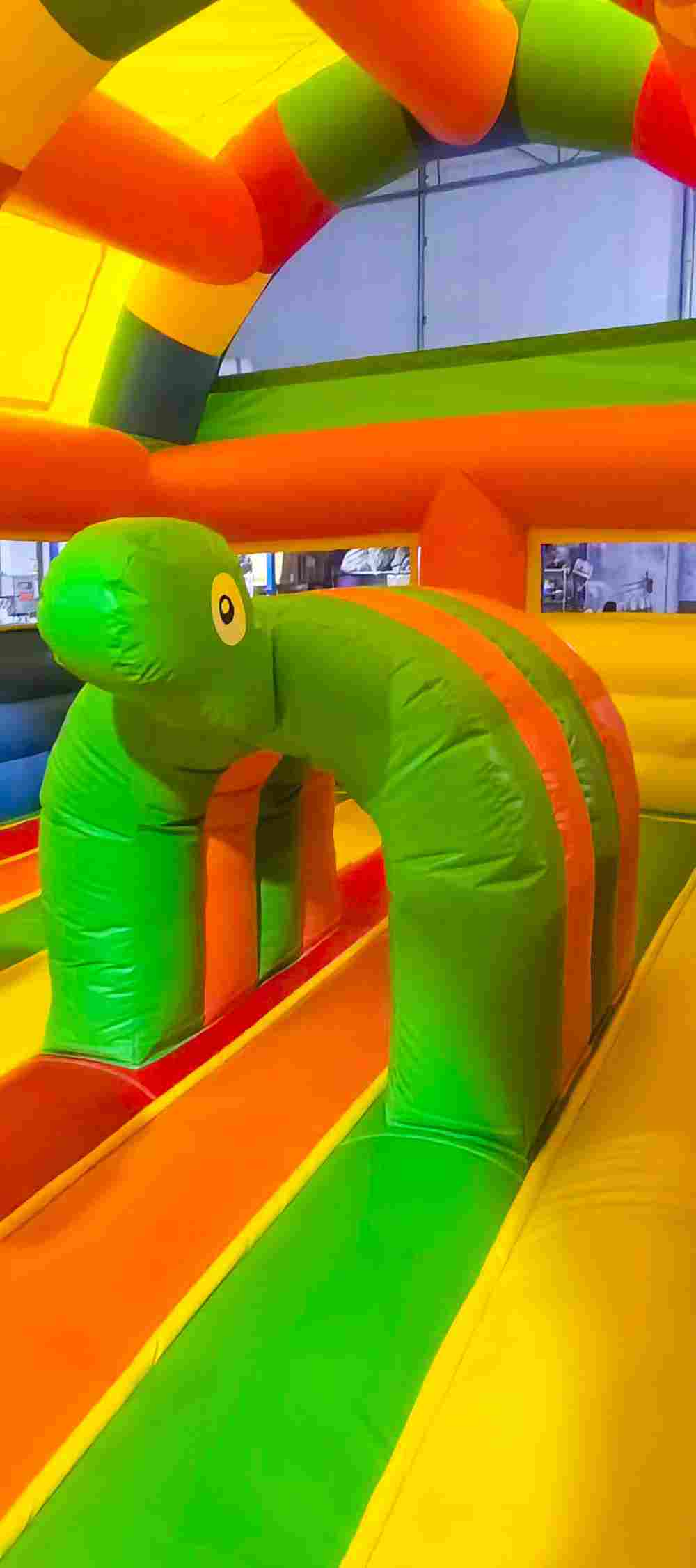 Коммерческий надувной батут «Зверята с крышей 2» без горки, 7*5*4 м