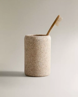 ZARA HOME СТАКАН ДЛЯ ЗУБНЫХ ЩЕТОК ИЗ СМОЛЫ, БЕЖЕВЫЙ