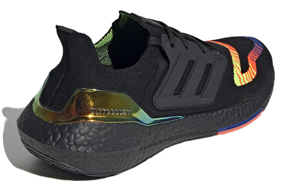 Кроссовки Adidas Ultraboost 22