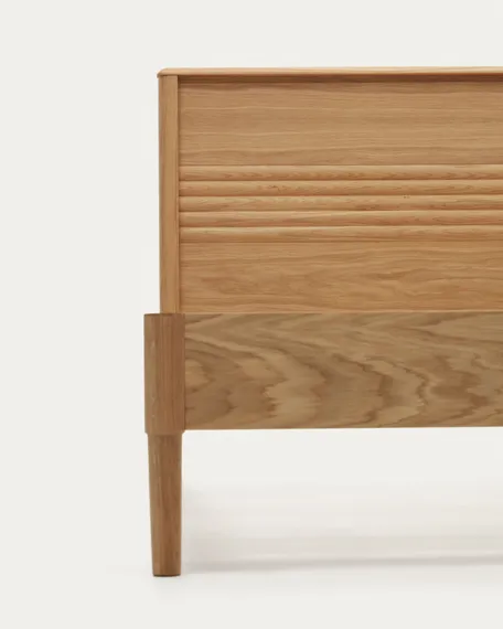 Кровать Lenon из массива дуба и шпона дуба для матрасов 180 x 200 см