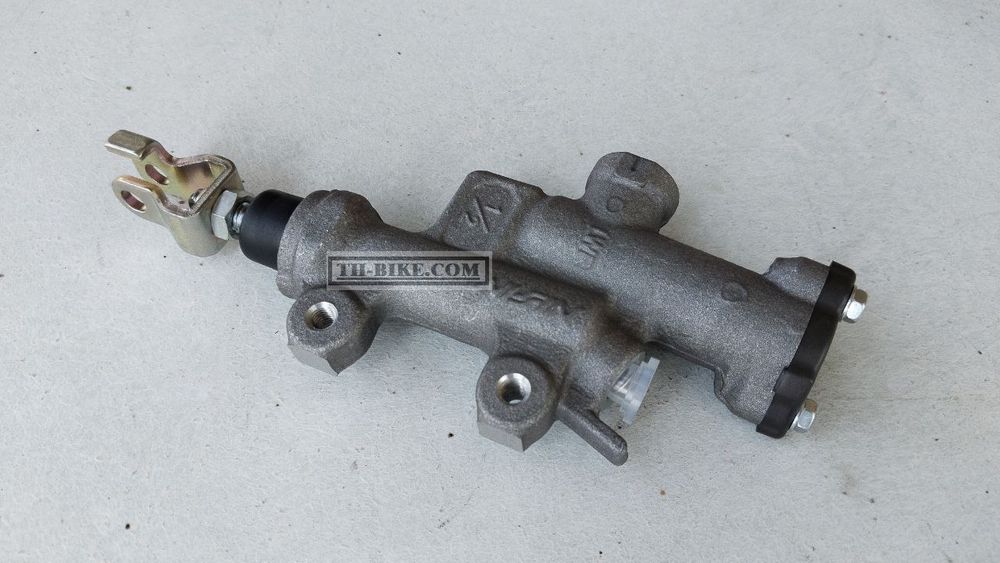 43500-K1T-E11. CYLINDER ASSY., RR. BRAKE MASTER (NISSIN). HONDA