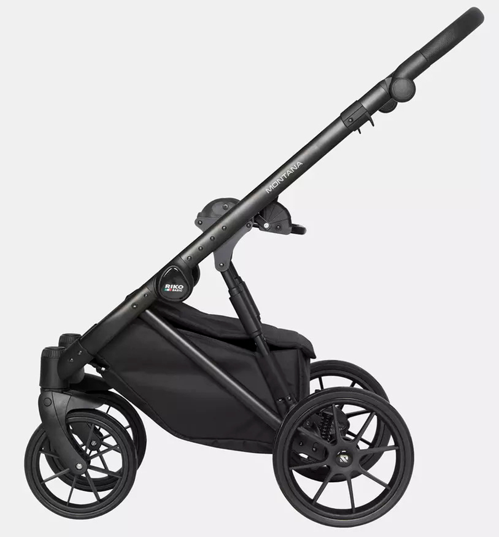 Детская коляска Riko Basic Montana Ecco 3 в 1 32 White-Light Silver