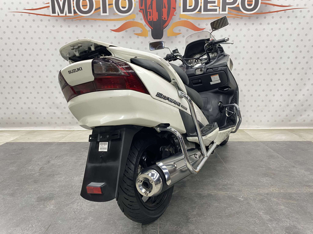 Suzuki Skywave 400 , 2006