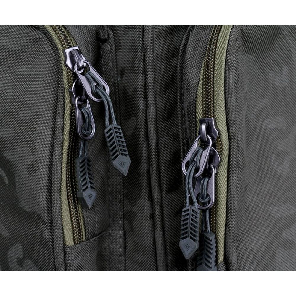 CARP PRO Сумка карповая с вмонтированным столиком 55x38x26см