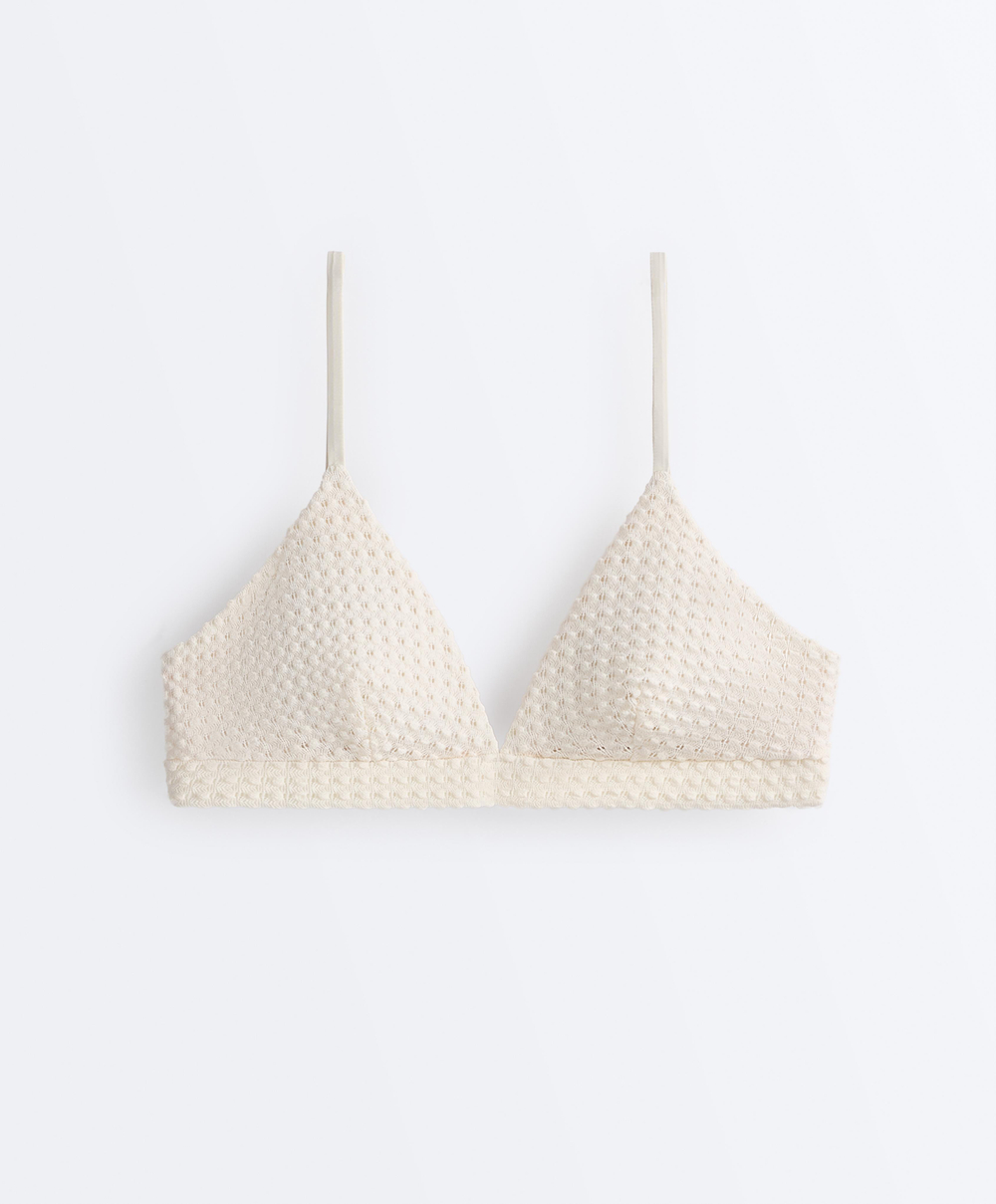 OYSHO Треугольный топ-бикини из рельефной ткани, экрю