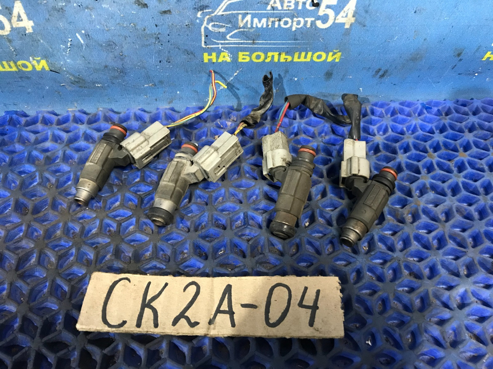 Форсунка топливная MITSUBISHI LANCER 1998