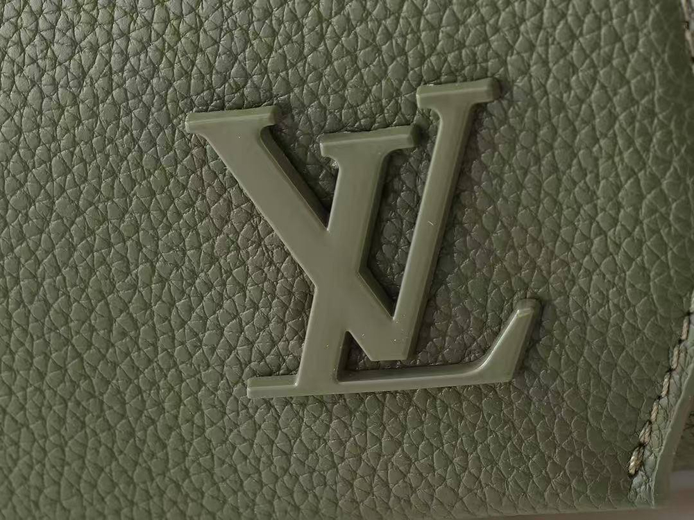 Сумка Louis Vuitton