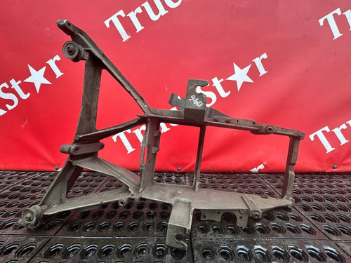 Кронштейн фары левой