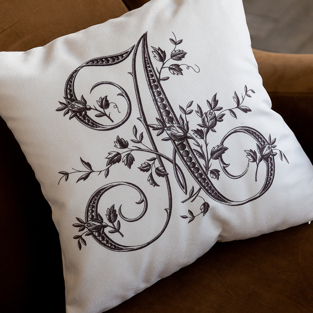 Арт-подушка Объект мечты Монограмма буквы A