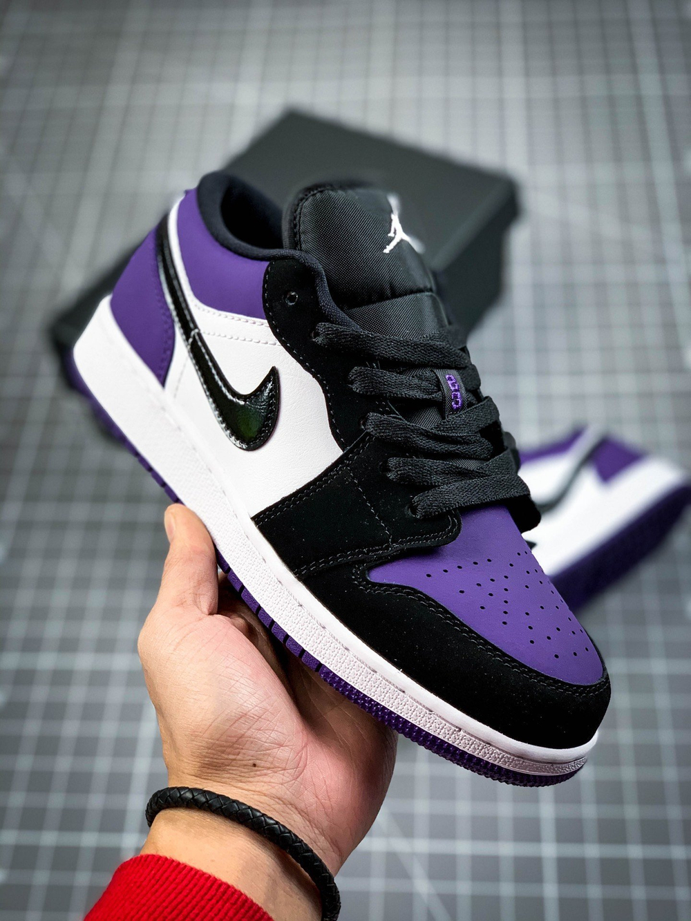 AIR JORDAN 1 LOW WHITE/BLACK-COURT PURPLE