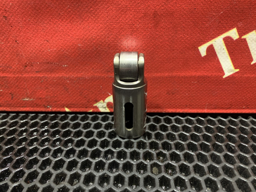 Толкатель впускного клапана