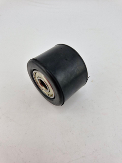 Ролик натяжителя приводной цепи с крепежом для питбайка комплект с болтом D-8мм.