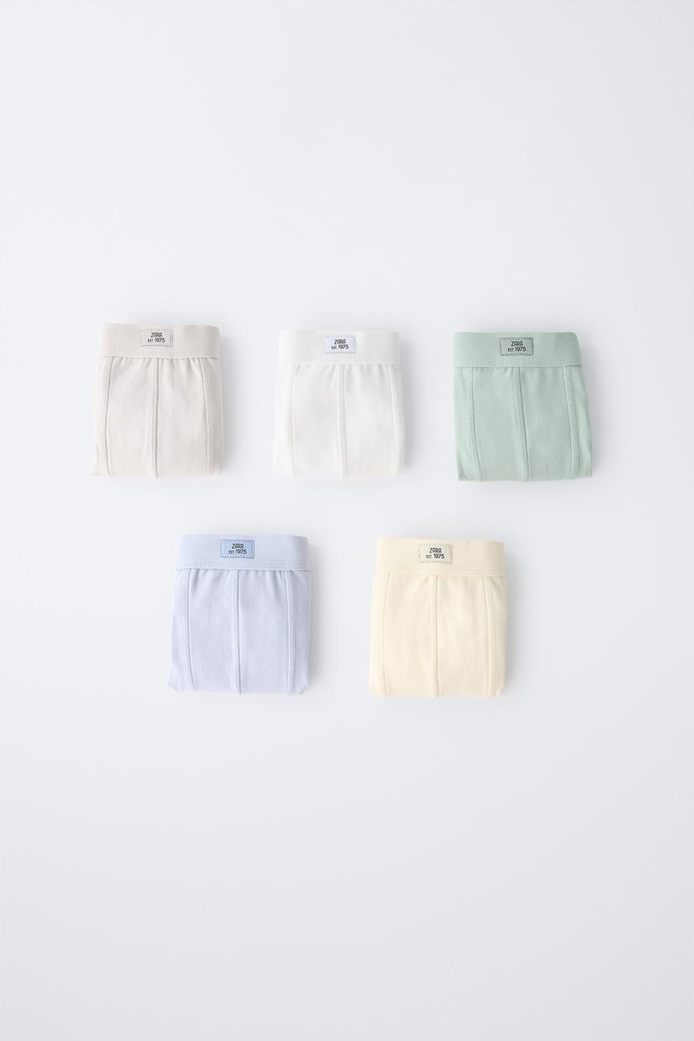 ZARA НАБОР ИЗ ПЯТИ ТРУСОВ-БОКСЕРОВ С НАШИВКАМИ, РАЗНОЦВЕТНЫЙ