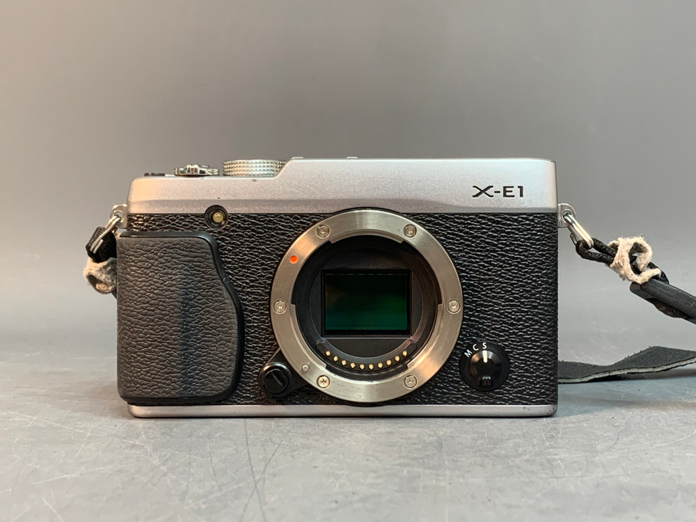 Fujifilm X-E1 body