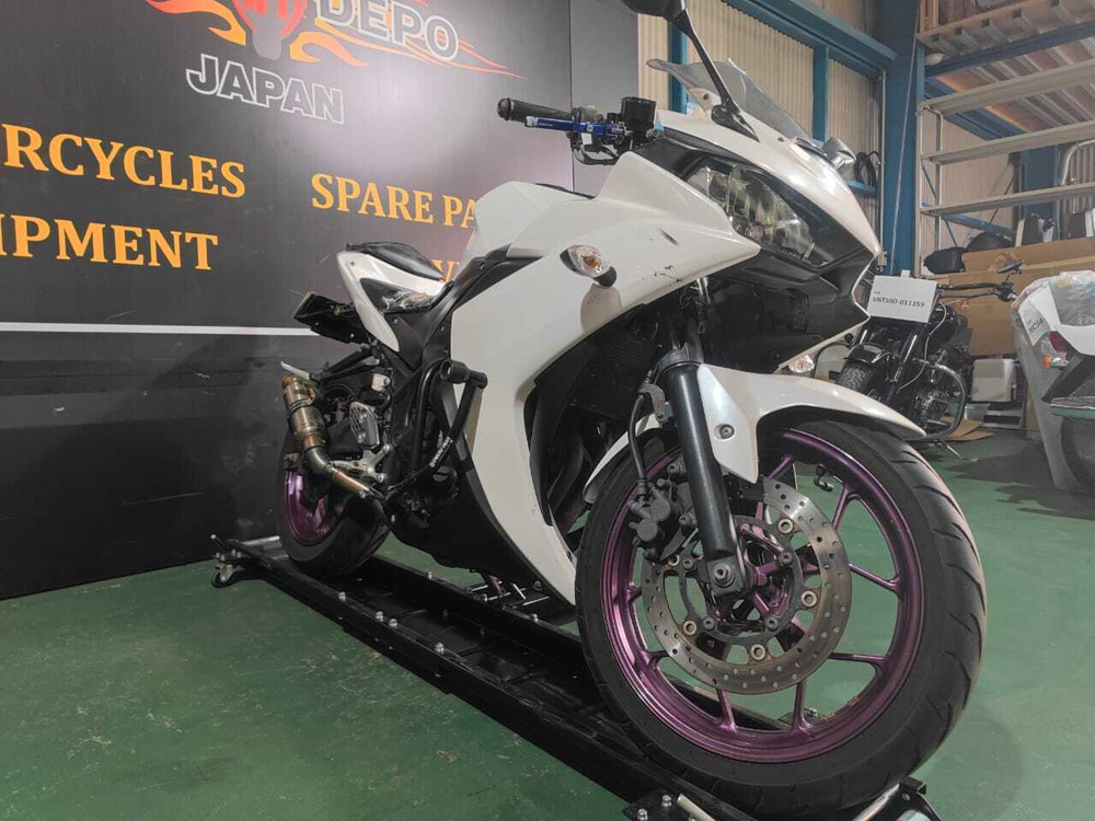 Yamaha YZF-R25 , 2015