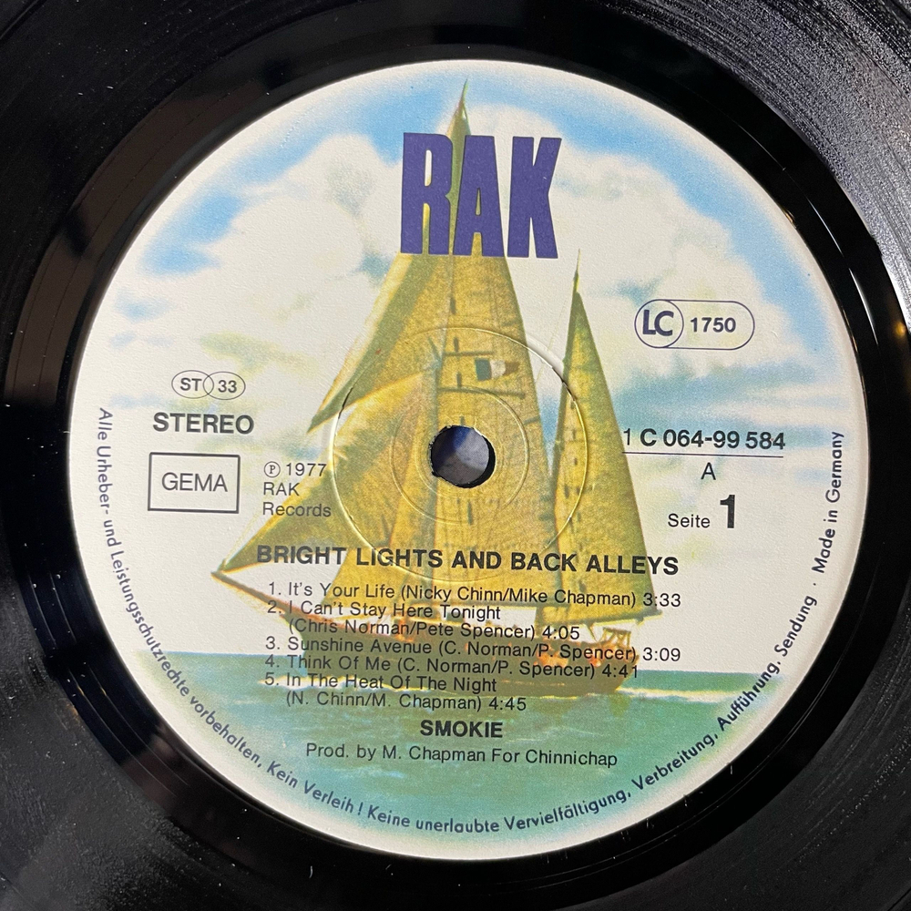 Винтажная виниловая пластинка LP Smokie Smokey Смоуки, Bright Lights and Back Alleys (Германия 1977) Needles And Pins