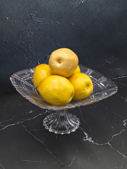 Блюдо-фруктовница стеклянная на ножке 28х15 см.