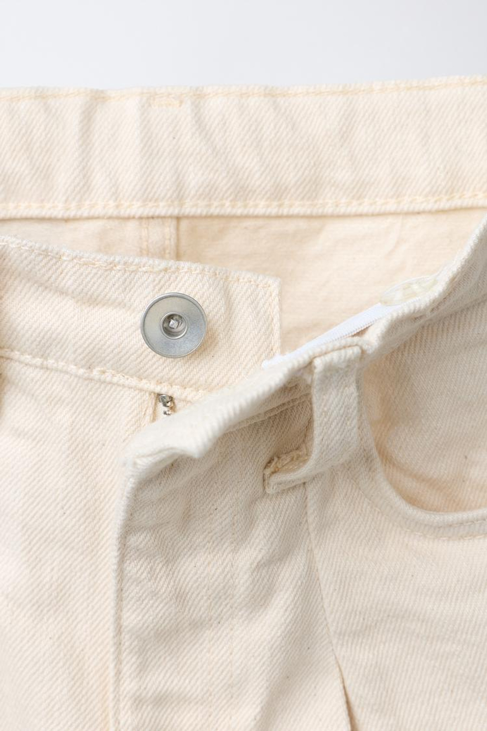 ZARA БРЮКИ СО СКЛАДКАМИ, БЕЛЫЙ