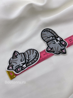 Нашивка котёнок спящий серая  6х4 см
