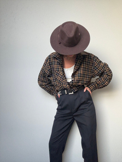 Брюки черничные прямые узкие